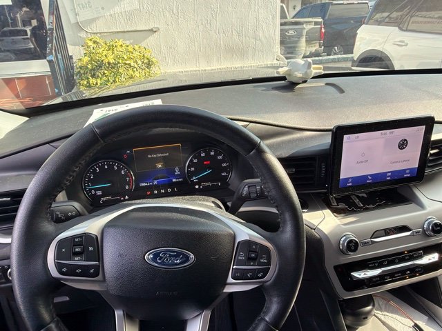Certified 2024 Ford Explorer XLT RWD image 11