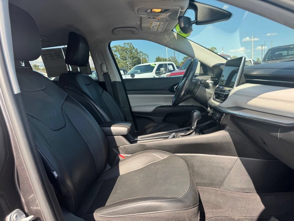 Used 2022 Jeep Compass Limited w/ Elite Group AWD/4WD image 16