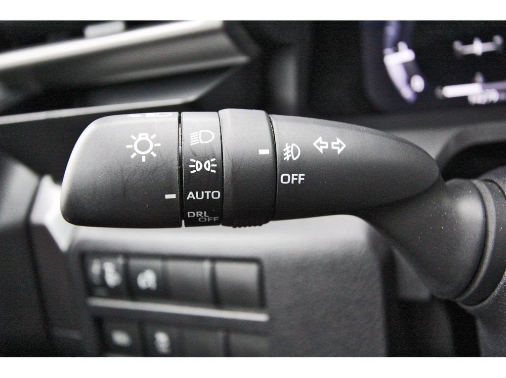 Used 2025 Toyota Tacoma TRD Off-Road AWD/4WD image 16