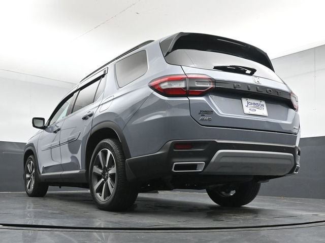 Used 2023 Honda Pilot Elite image 32
