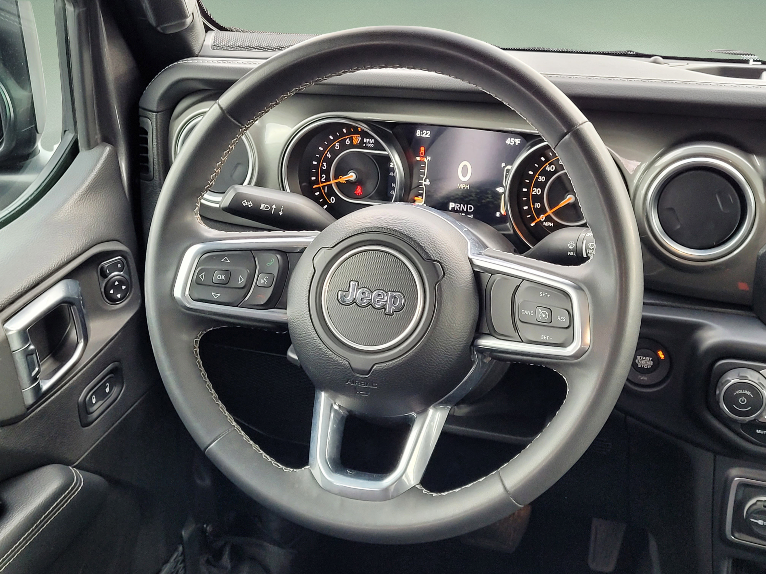 Used 2023 Jeep Gladiator Overland AWD/4WD image 12