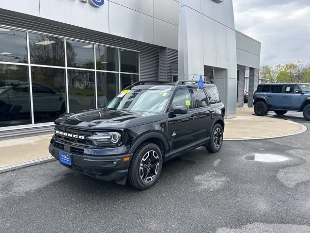 Certified 2023 Ford Bronco Sport Outer Banks w/ Tech Package AWD/4WD image 2