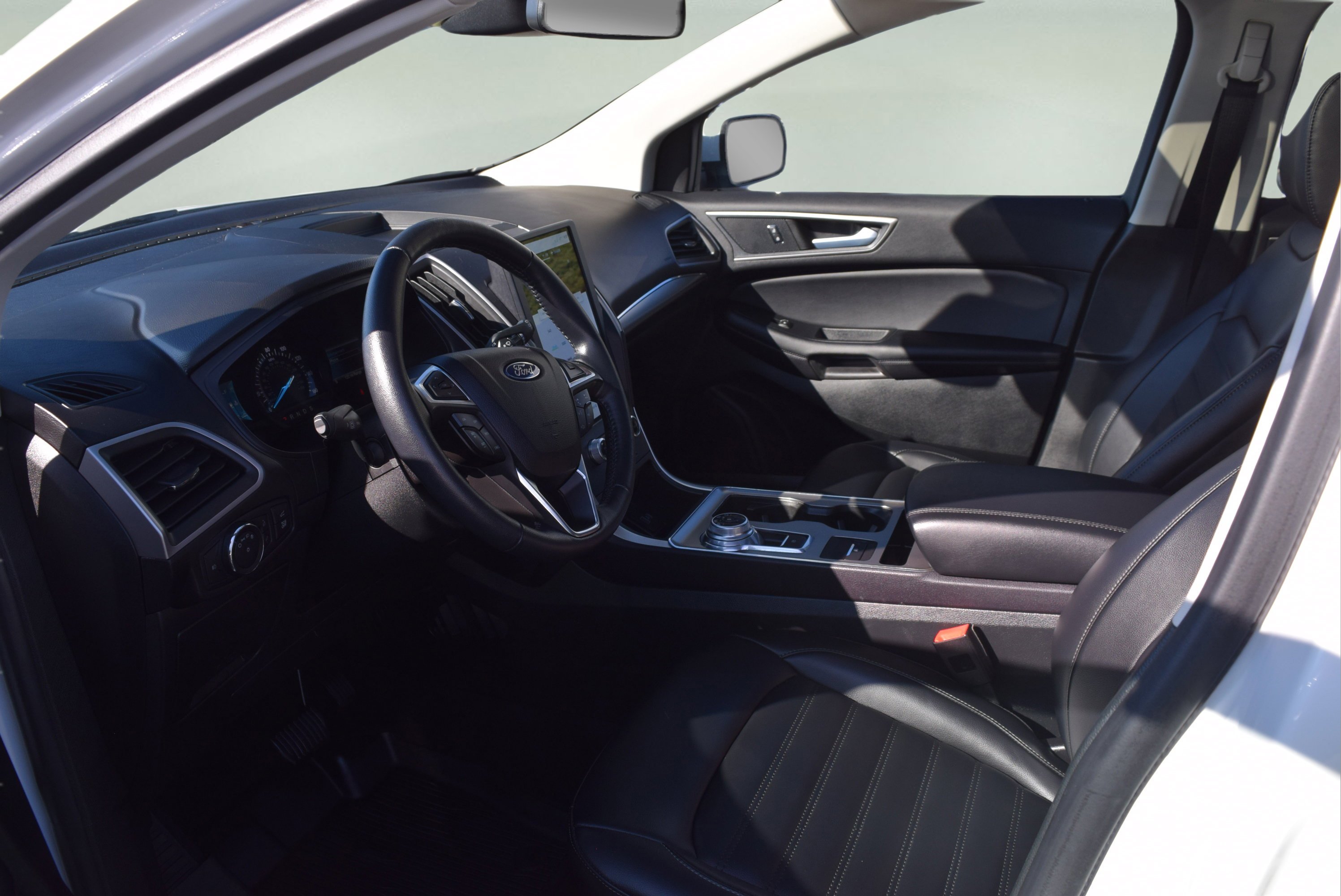 Certified 2022 Ford Edge SEL w/ Convenience Package image 9