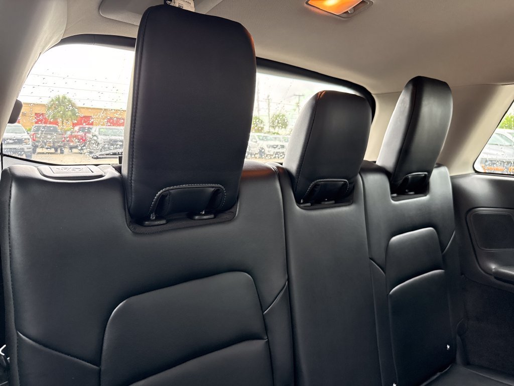 Used 2023 Nissan Pathfinder Platinum FWD image 29
