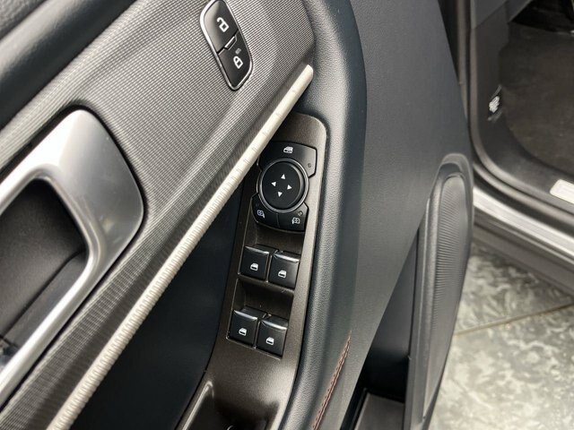 Certified 2025 Ford Explorer ST-Line AWD/4WD image 8