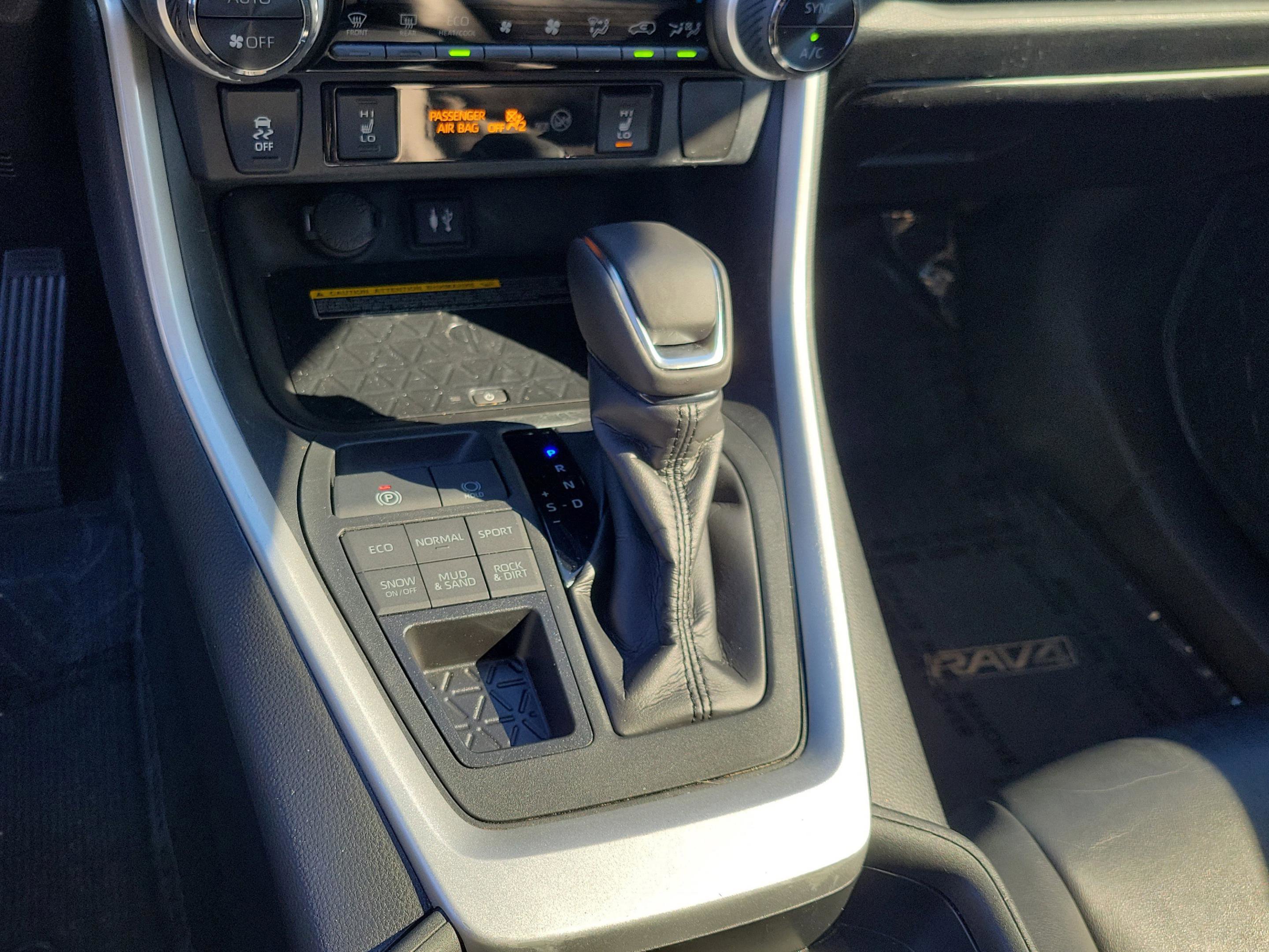 Used 2019 Toyota RAV4 XLE Premium w/ Advanced Technology Package image 18