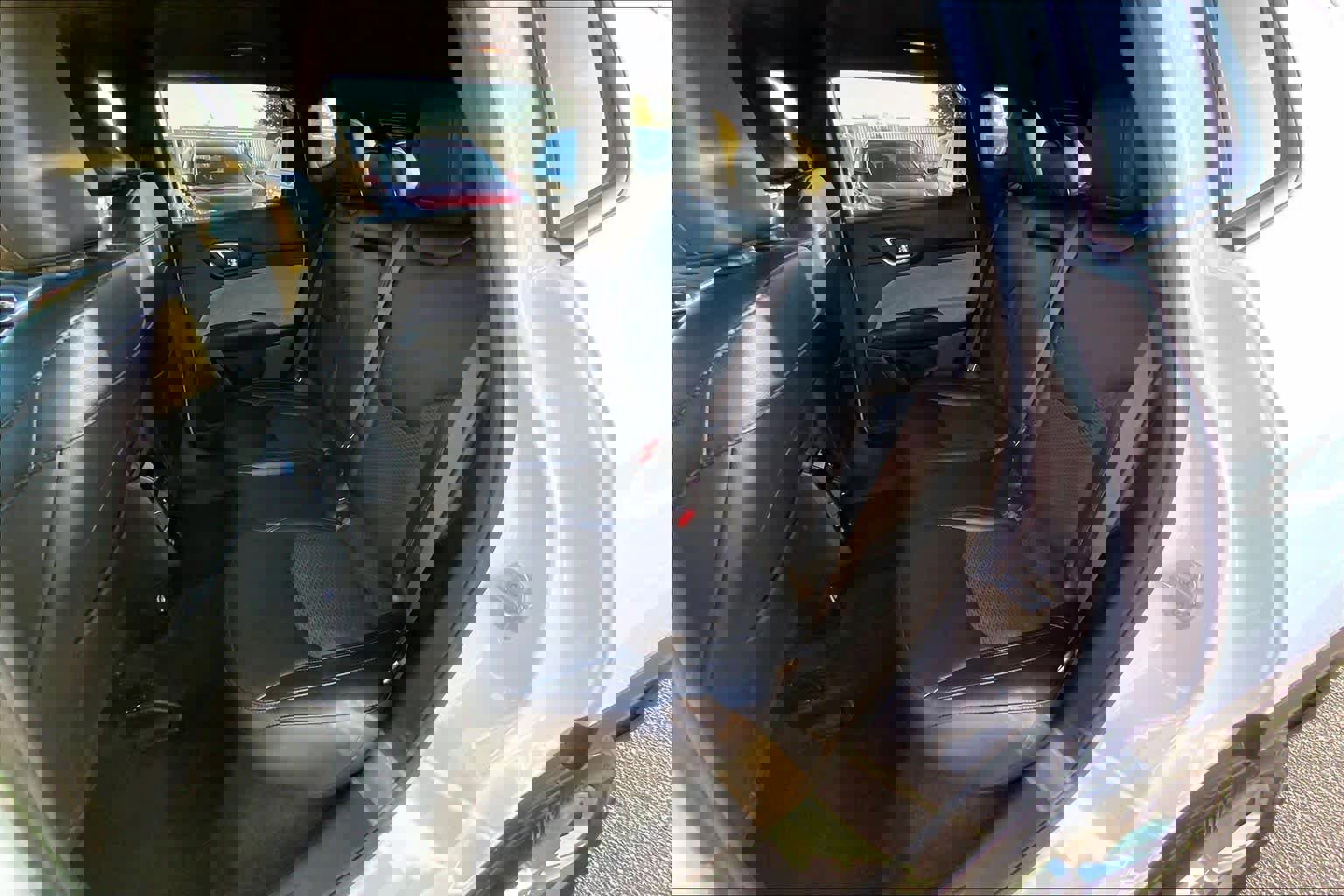 Used 2024 Jeep Compass Latitude image 21