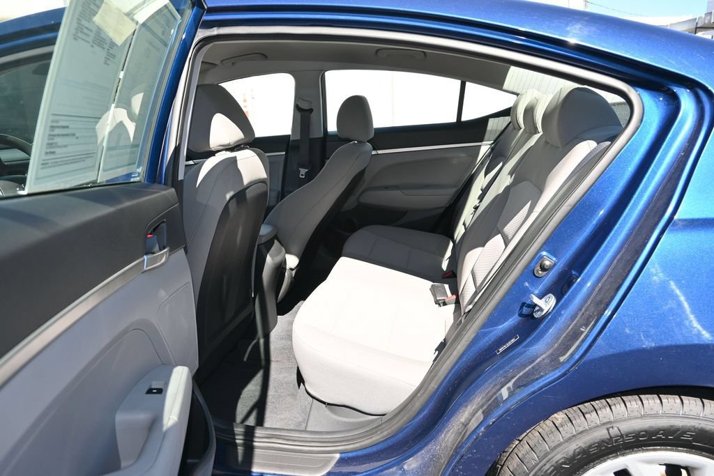 Used 2020 Hyundai Elantra SE FWD image 28