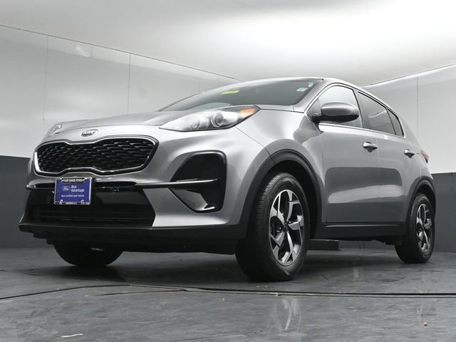Used 2021 Kia Sportage LX image 2