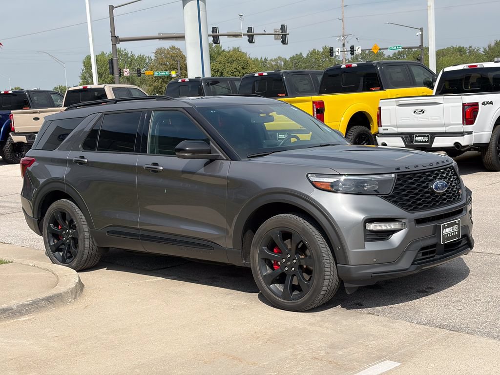 Certified 2023 Ford Explorer ST w/ Equipment Group 401A AWD/4WD image 7