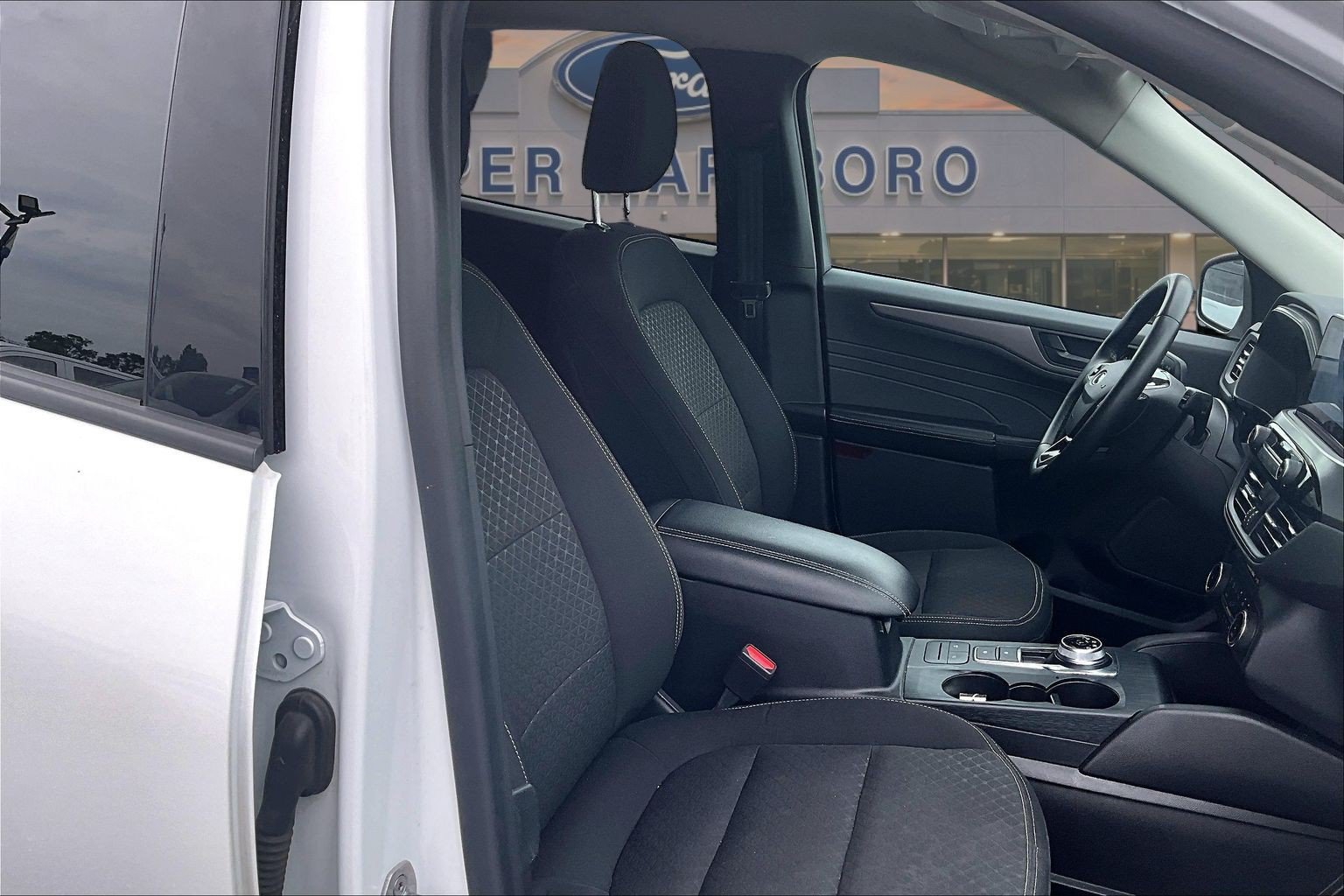 Certified 2024 Ford Escape Active AWD/4WD image 7