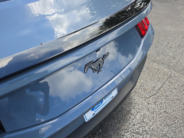 Certified 2025 Ford Mustang Coupe RWD image 7