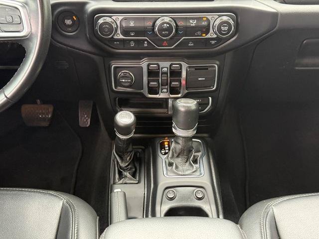 Used 2022 Jeep Wrangler Unlimited Sahara AWD/4WD image 12