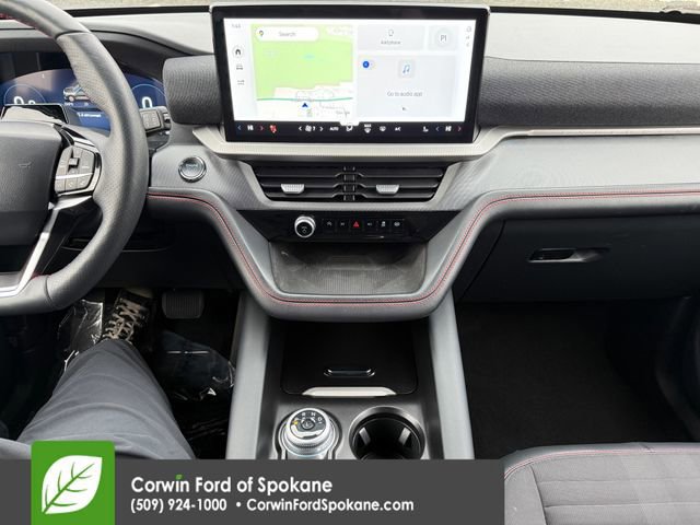 Certified 2025 Ford Explorer ST-Line image 29