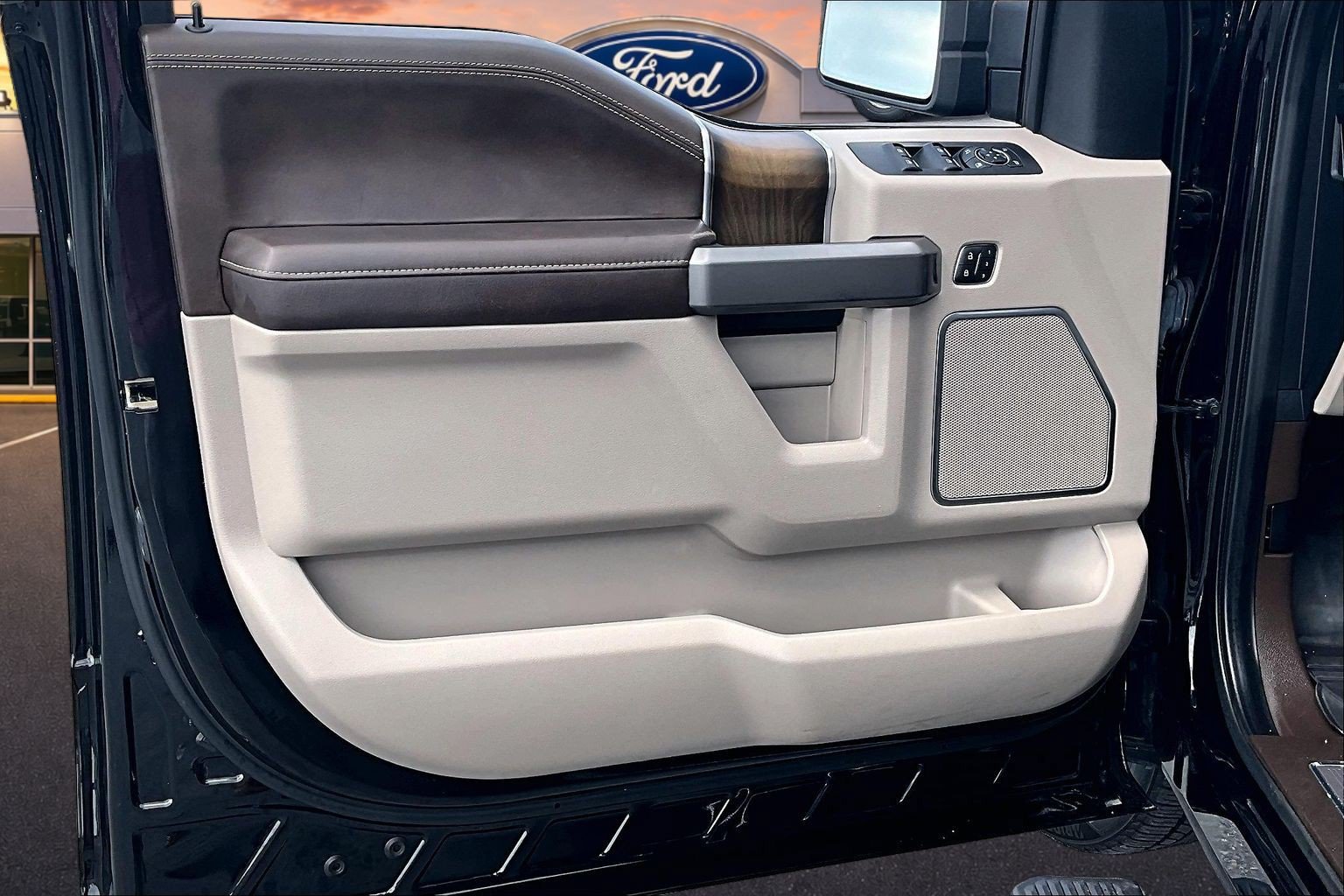 Certified 2020 Ford F150 Limited w/ Trailer Tow Package AWD/4WD image 23