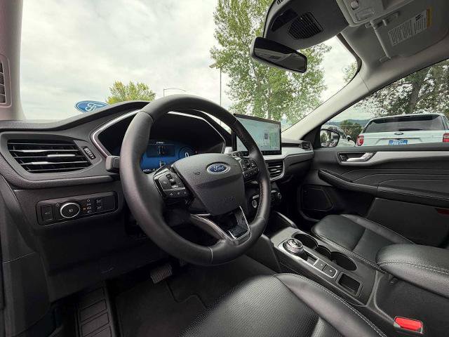 Certified 2025 Ford Escape Platinum AWD/4WD image 12