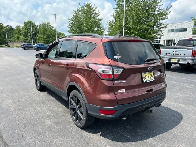 Certified 2018 Ford Escape SE w/ SE Sport Appearance Package AWD/4WD image 7