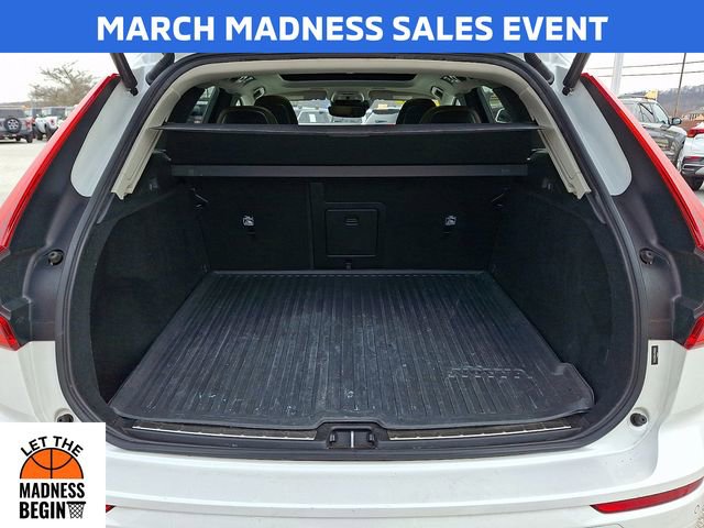 Used 2018 Volvo XC60 T6 Momentum w/ Advanced Package image 30