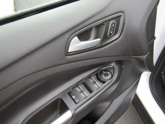 Certified 2018 Ford Escape SE image 16