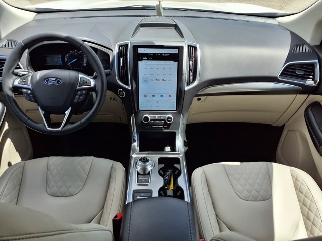 Certified 2024 Ford Edge Titanium AWD/4WD image 13
