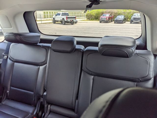 Certified 2025 Ford Expedition Platinum AWD/4WD image 22