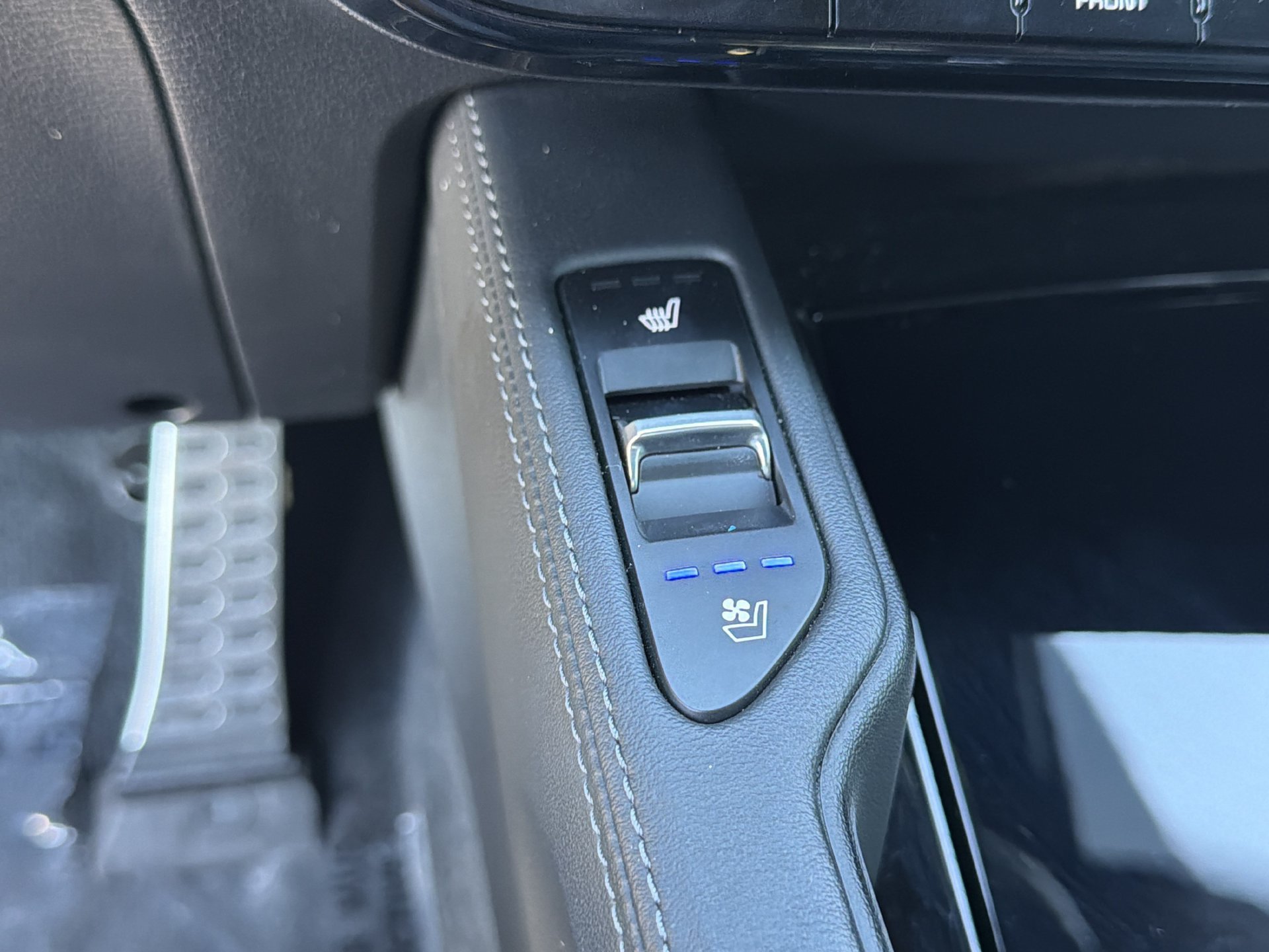 Used 2024 Kia Telluride SX Prestige X-Pro AWD/4WD image 11