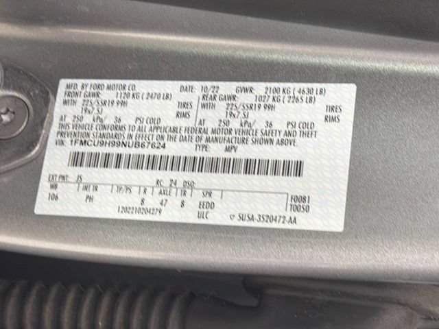 Certified 2022 Ford Escape SEL w/ SEL Stealth AWD Package image 38
