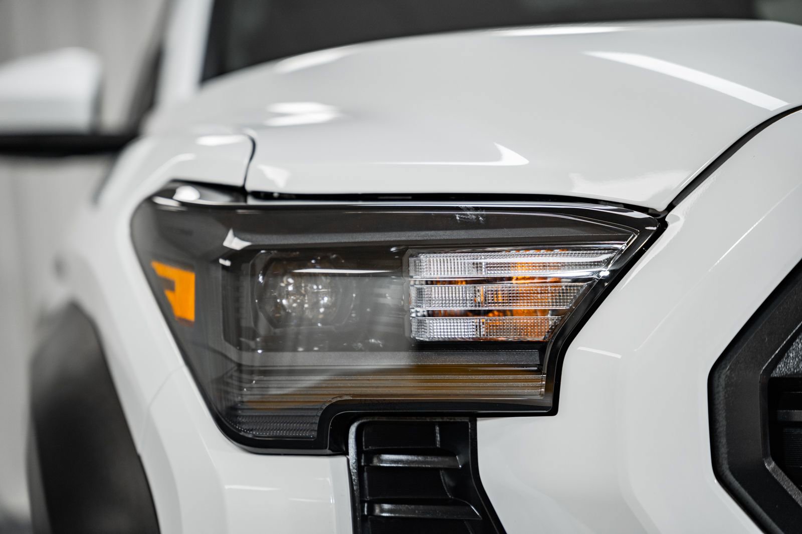 Used 2024 Toyota Tacoma TRD Off-Road image 9