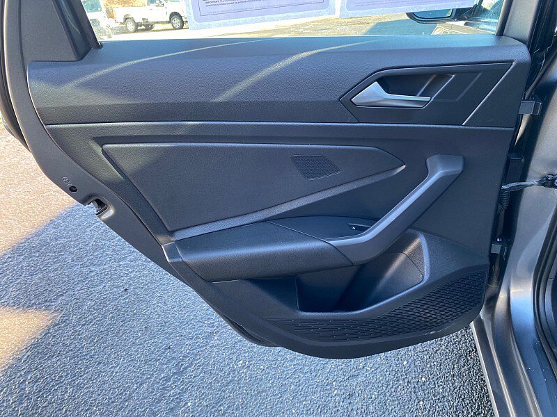 Used 2020 Volkswagen Jetta SEL FWD image 35