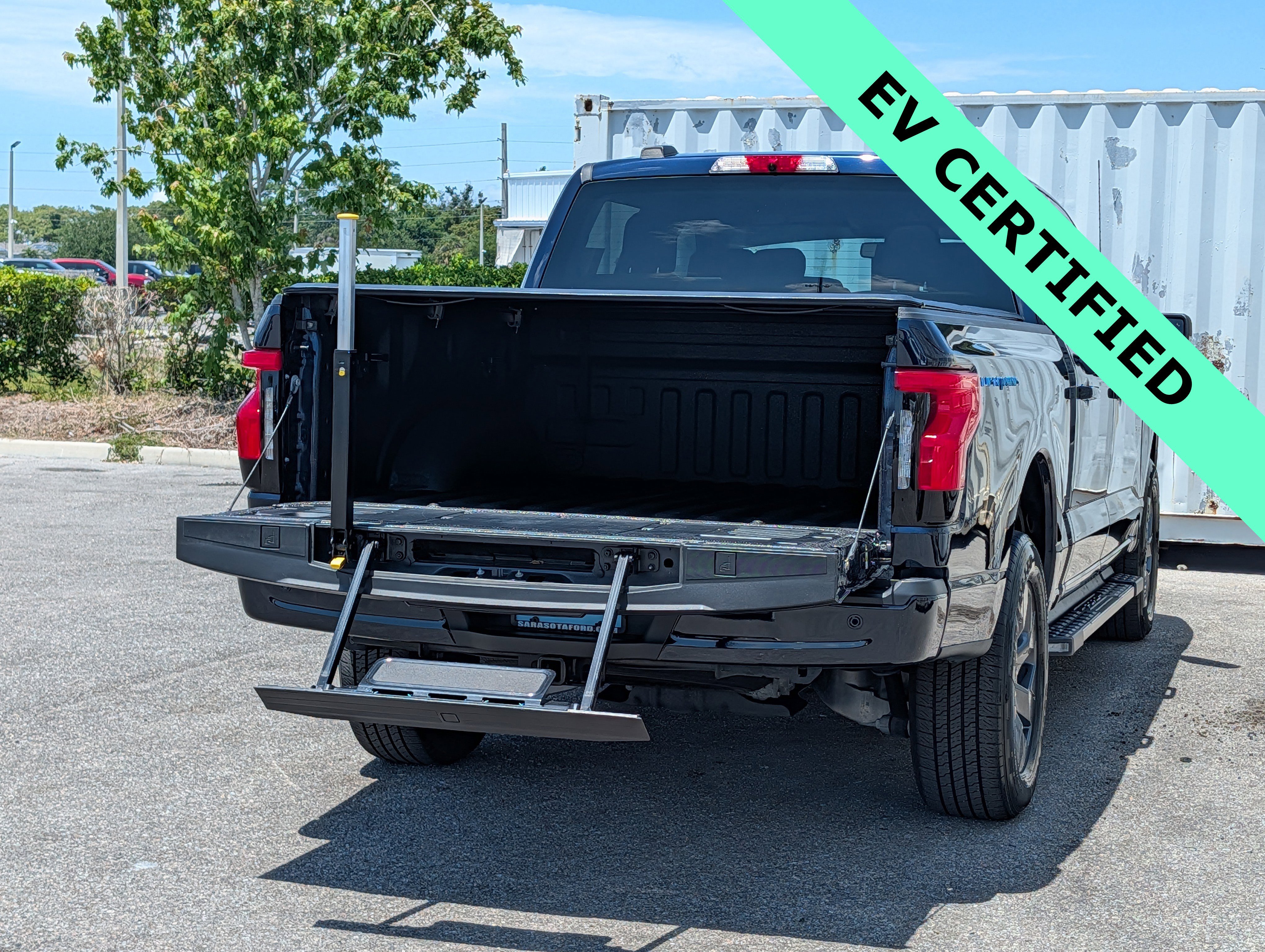Certified 2023 Ford F150 Lightning 4x4 SuperCrew image 14