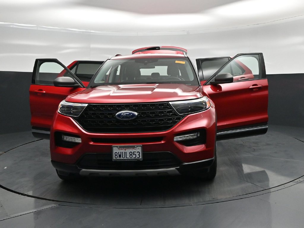Certified 2021 Ford Explorer XLT w/ Equipment Group 202A RWD image 31