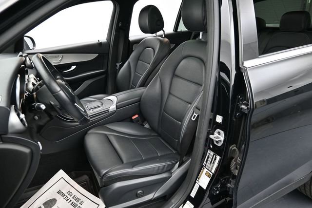 Used 2022 Mercedes-Benz GLC 300 image 11