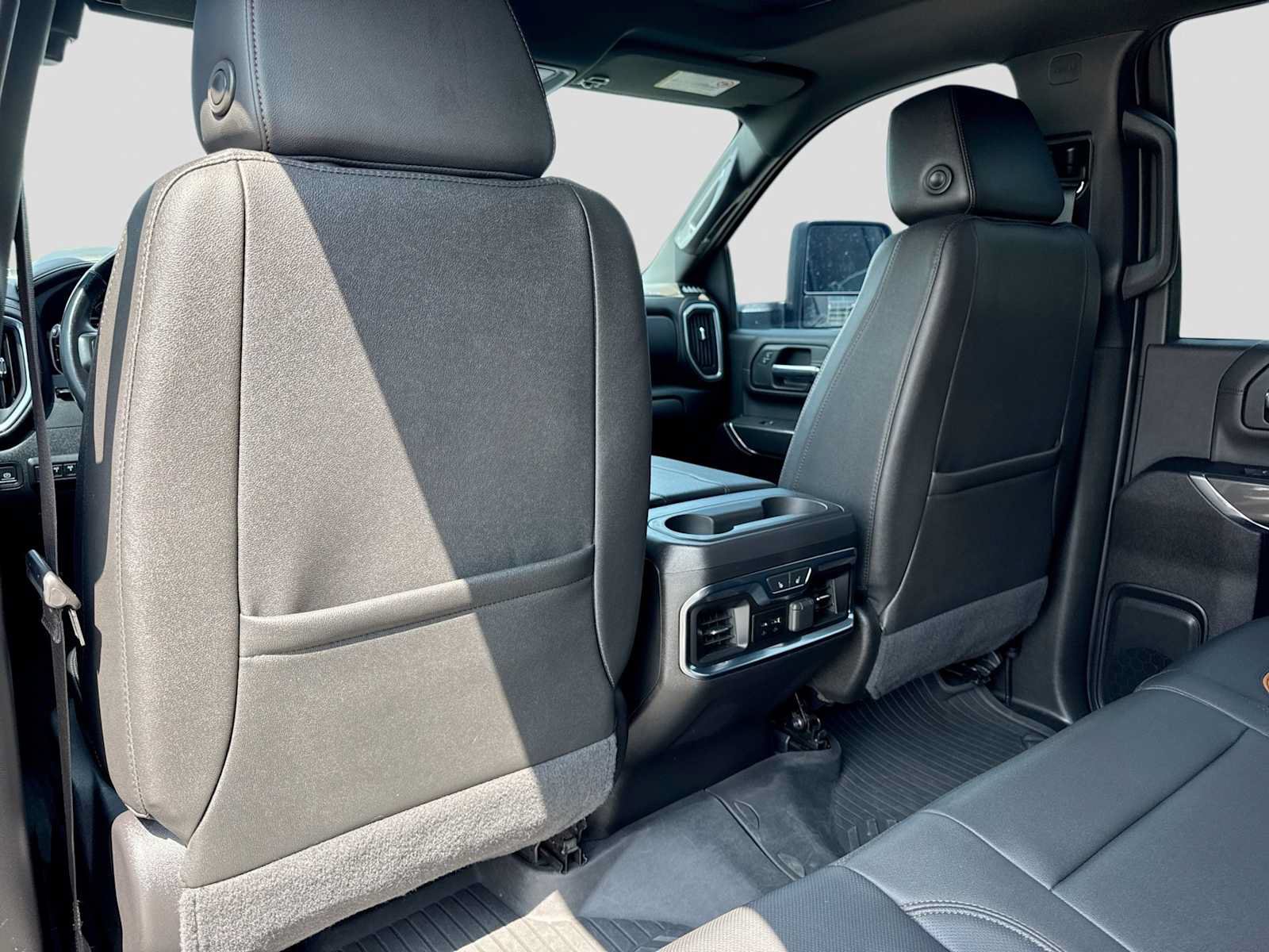 Used 2023 GMC Sierra 2500 AT4 w/ AT4 Premium Plus Package AWD/4WD image 18
