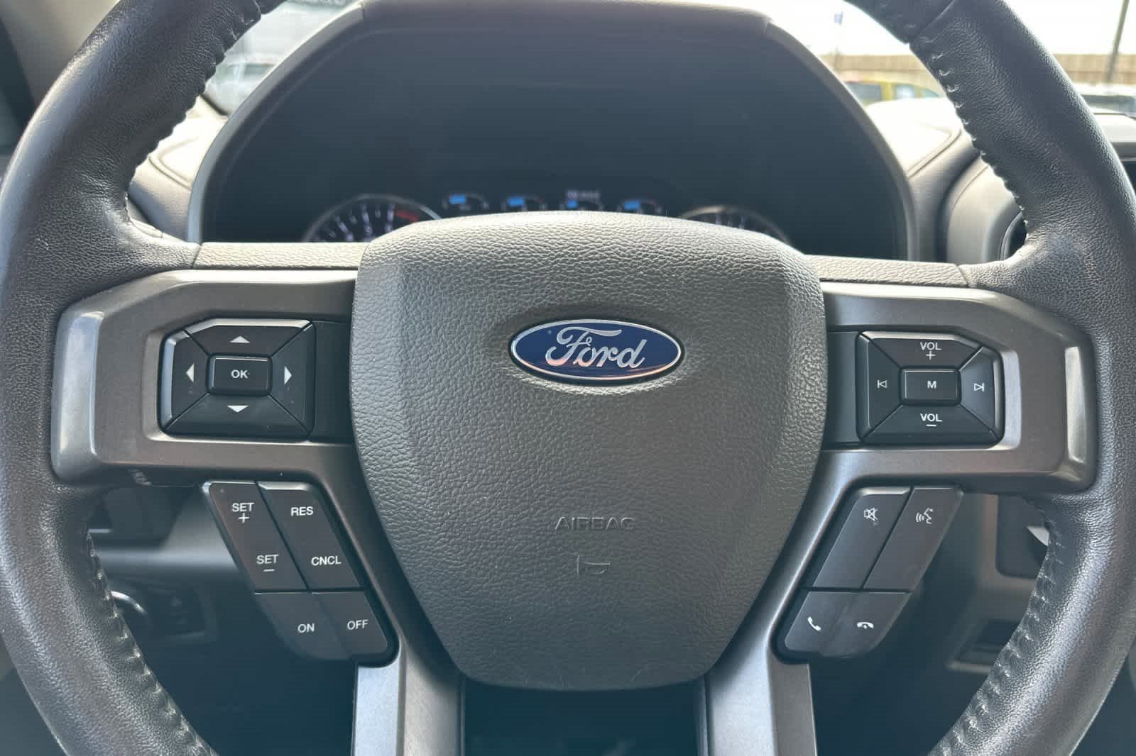 Certified 2020 Ford Expedition XLT w/ Equipment Group 202A image 25