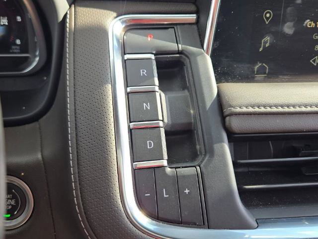 Used 2022 GMC Yukon SLT w/ SLT Premium Package image 32