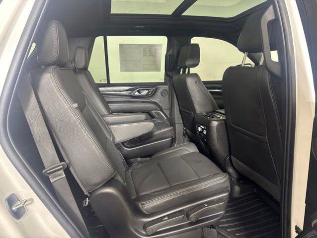 Used 2022 GMC Yukon Denali AWD/4WD image 5