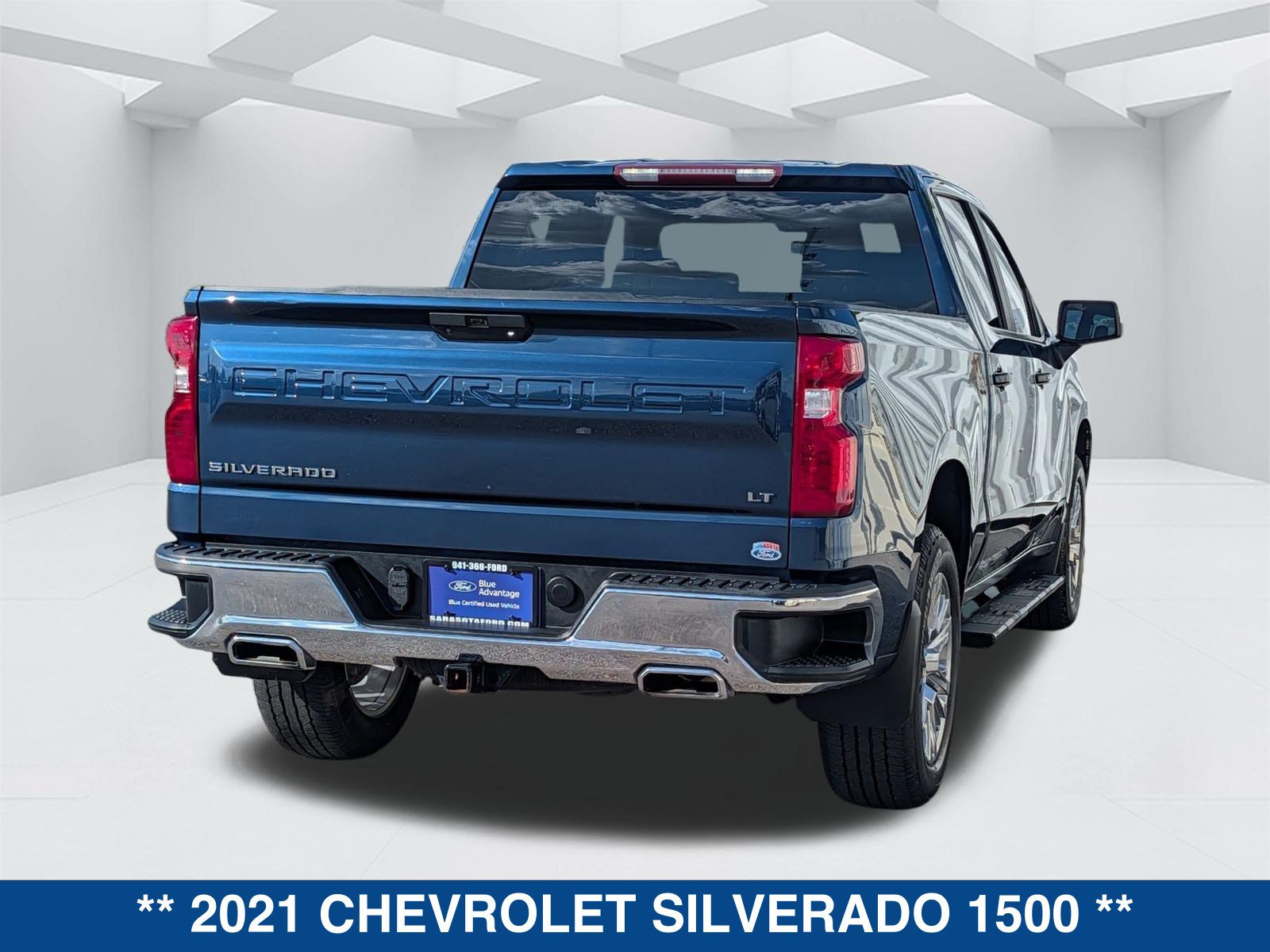 Used 2021 Chevrolet Silverado 1500 LT AWD/4WD image 5