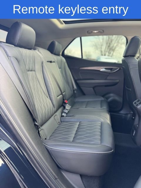 Used 2021 Buick Envision Avenir w/ Technology Package II image 28