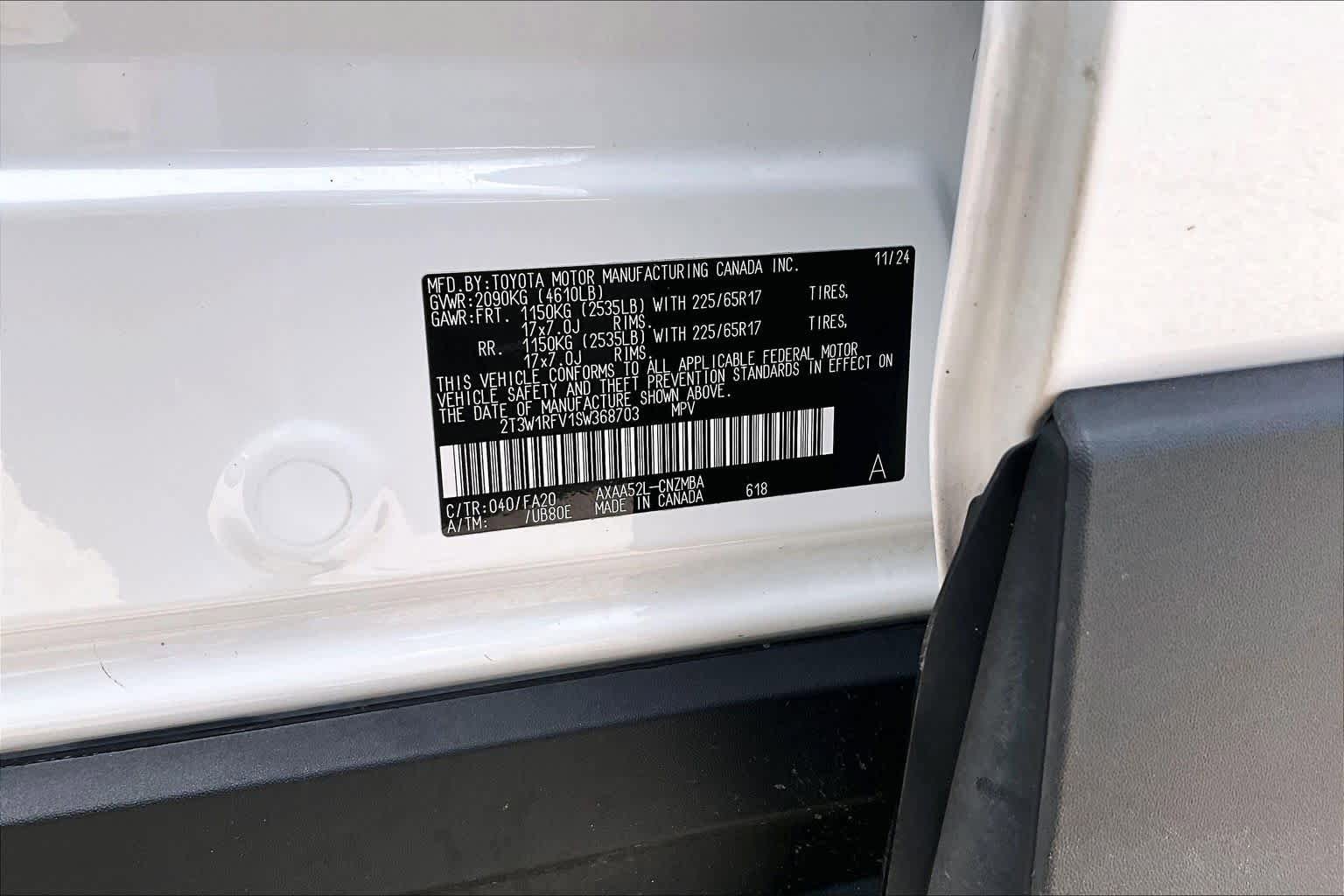 Used 2025 Toyota RAV4 XLE FWD image 33