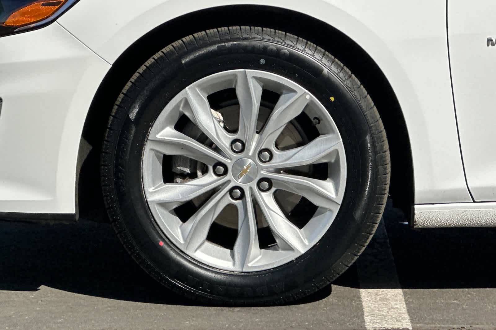 Used 2025 Chevrolet Malibu LT FWD image 26