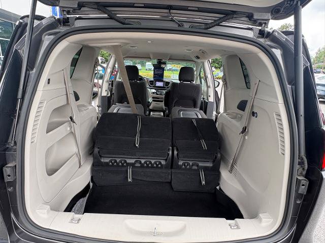 Used 2023 Chrysler Voyager LX FWD image 39