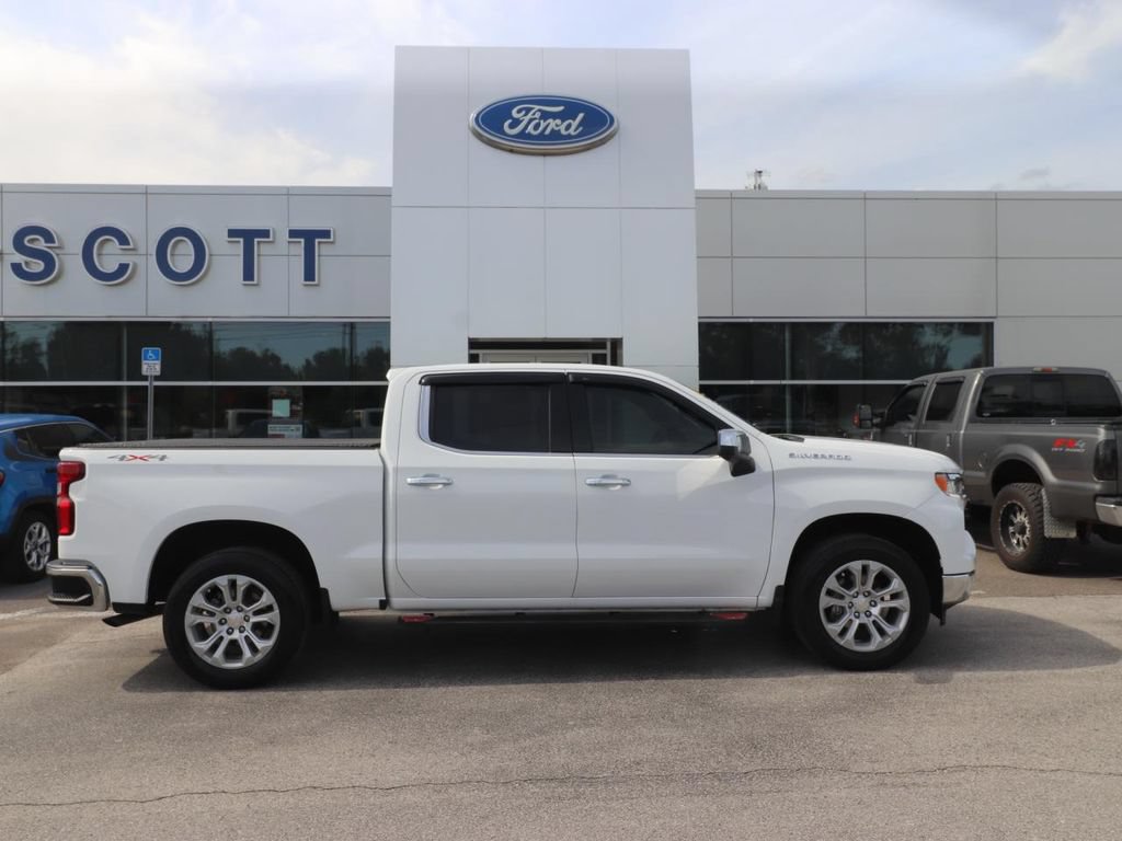 Used 2023 Chevrolet Silverado 1500 LTZ AWD/4WD image 17