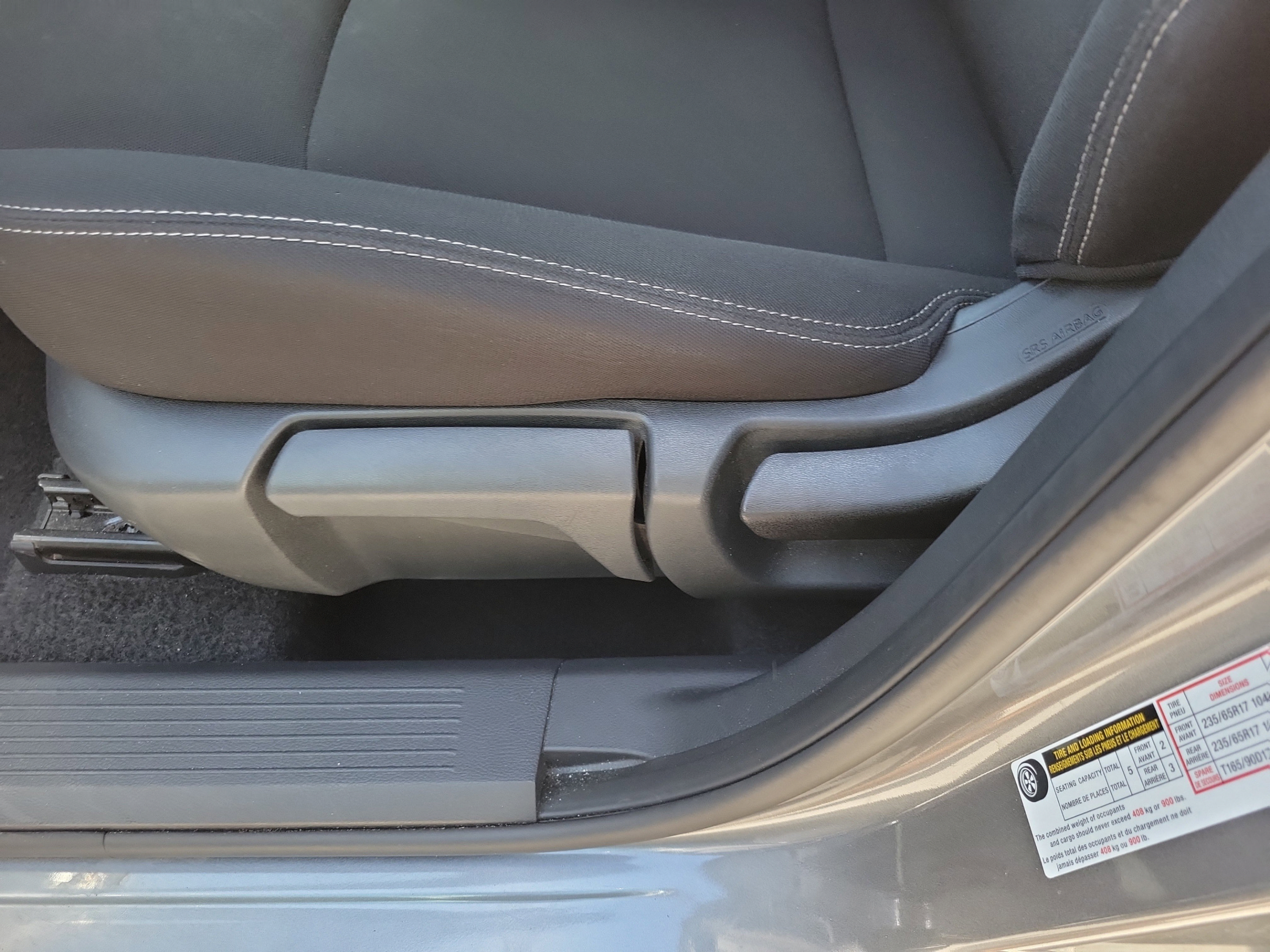 Used 2024 Nissan Rogue S AWD/4WD image 18