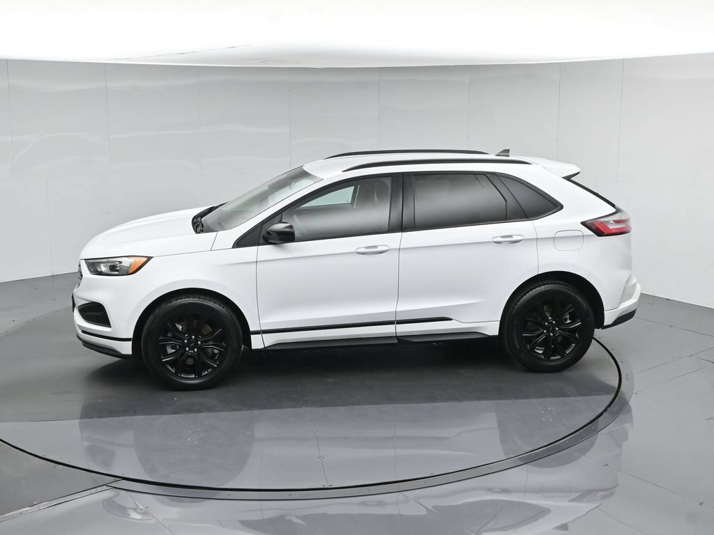 Certified 2022 Ford Edge SE w/ Black Appearance Package AWD/4WD image 44