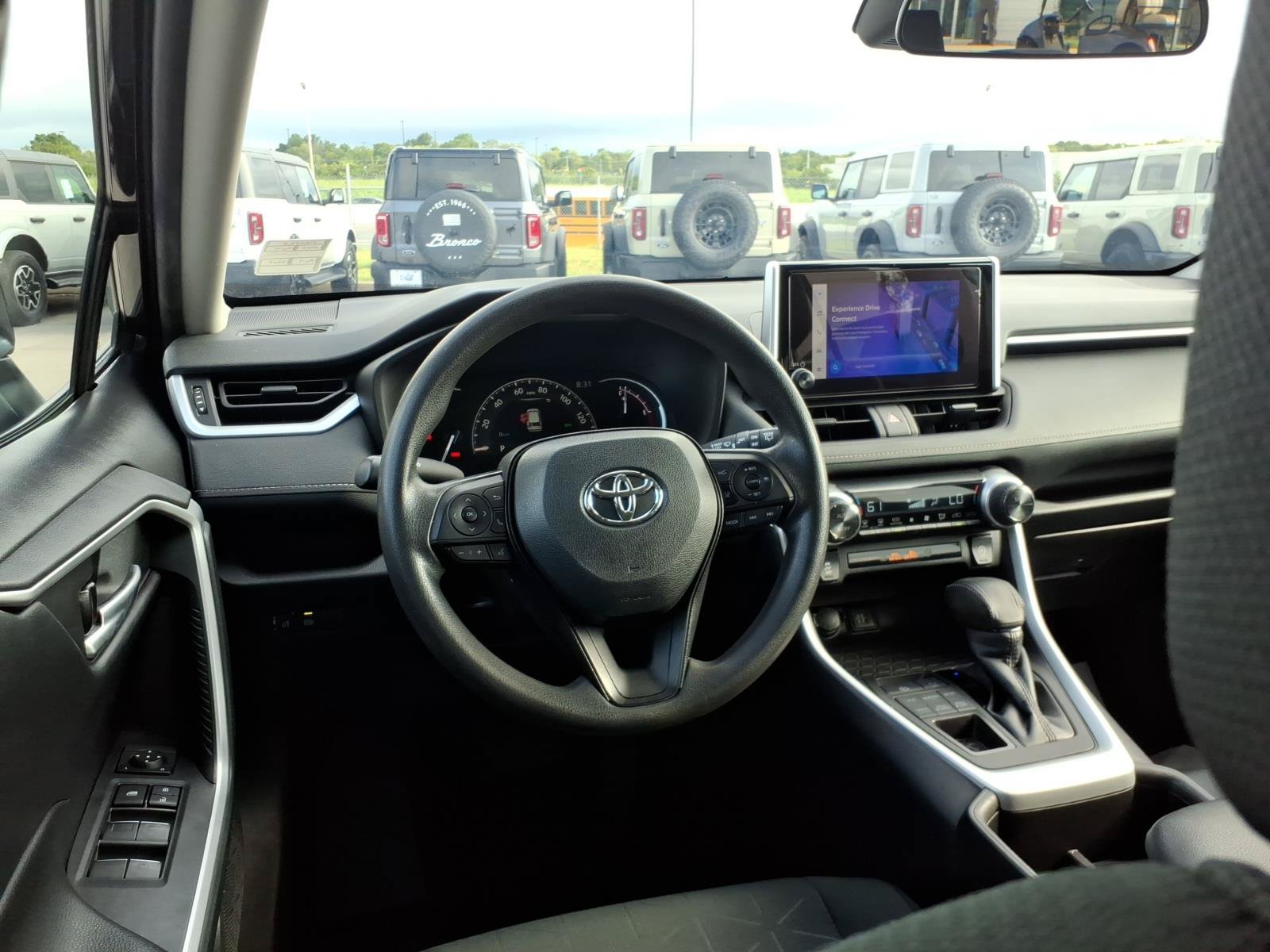 Used 2024 Toyota RAV4 XLE AWD/4WD image 15