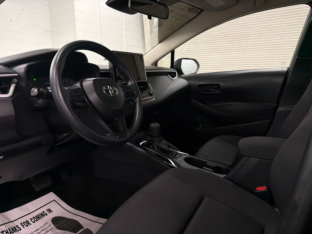 Used 2024 Toyota Corolla LE image 5