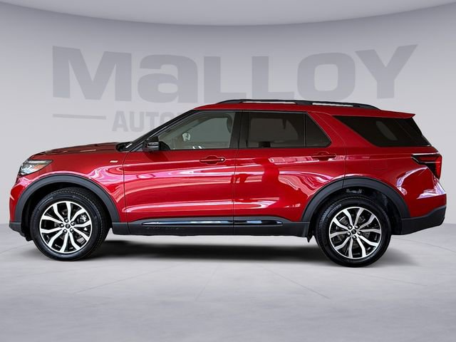 Certified 2025 Ford Explorer ST-Line image 2