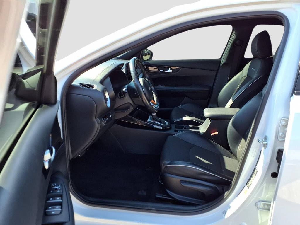 Used 2024 Kia Forte GT-Line FWD image 25