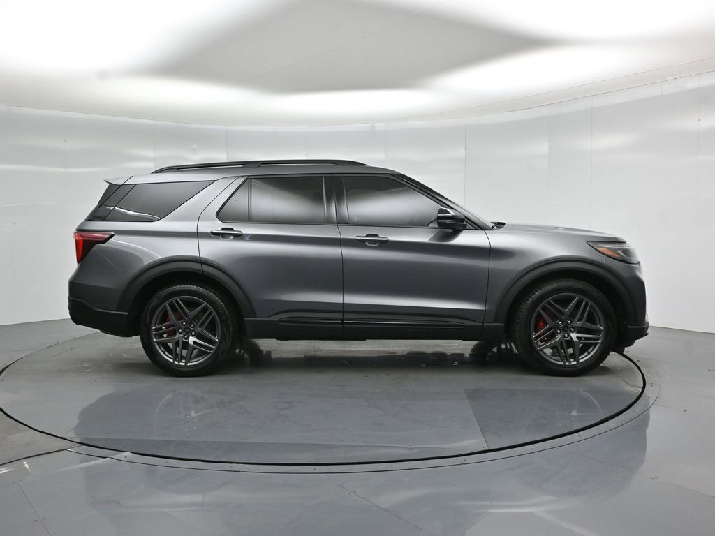 Certified 2025 Ford Explorer ST w/ Sun And Sound Package AWD/4WD image 31