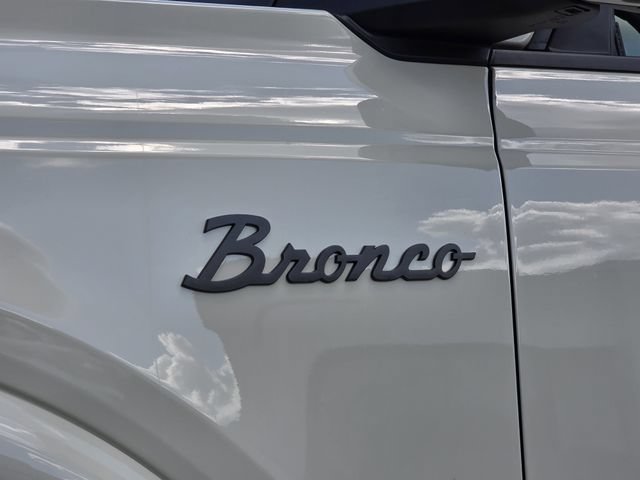 Certified 2025 Ford Bronco Outer Banks AWD/4WD image 30